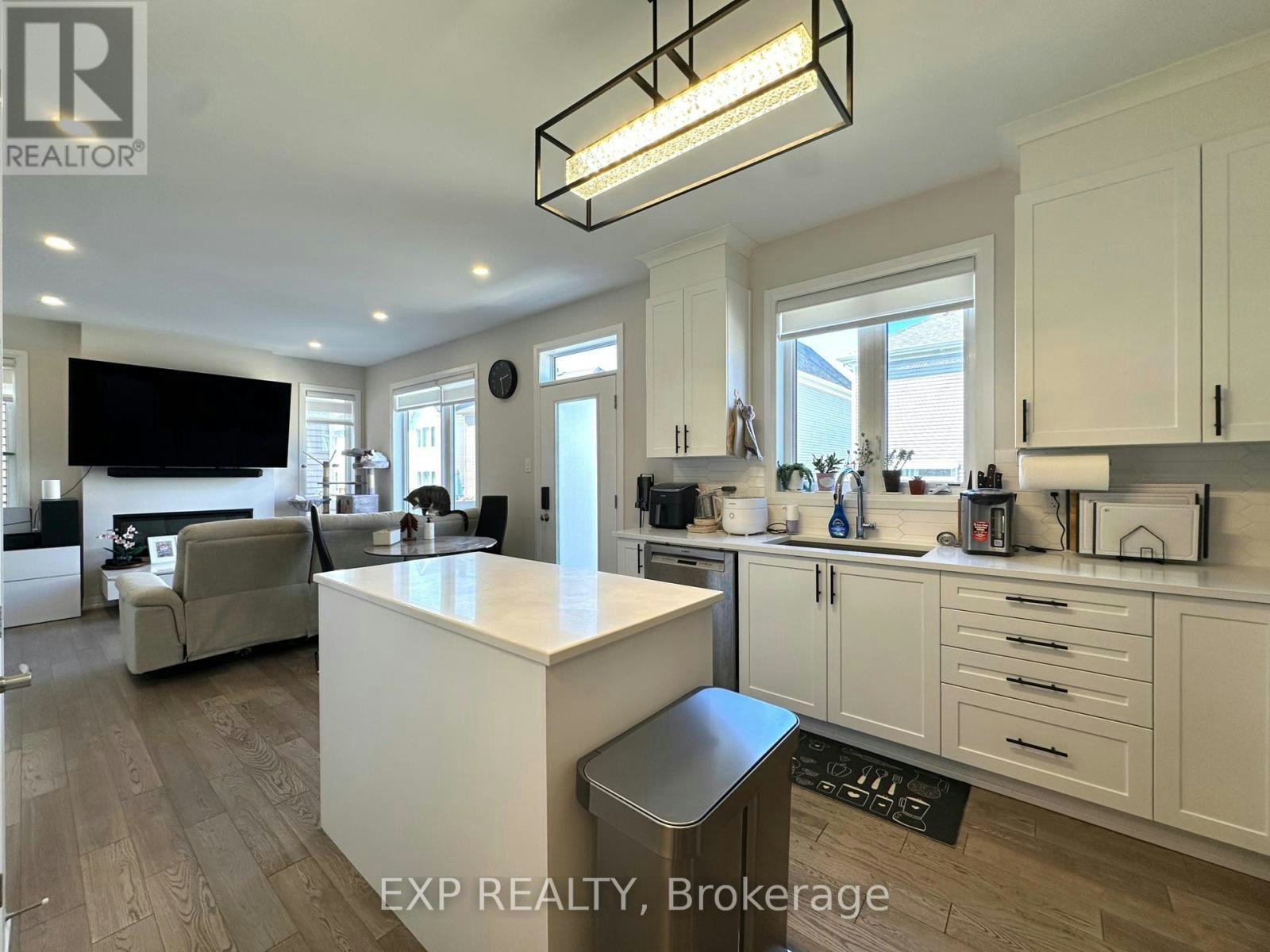 3073 Travertine Way, Manotick, ON, K2J 6W9 - 8