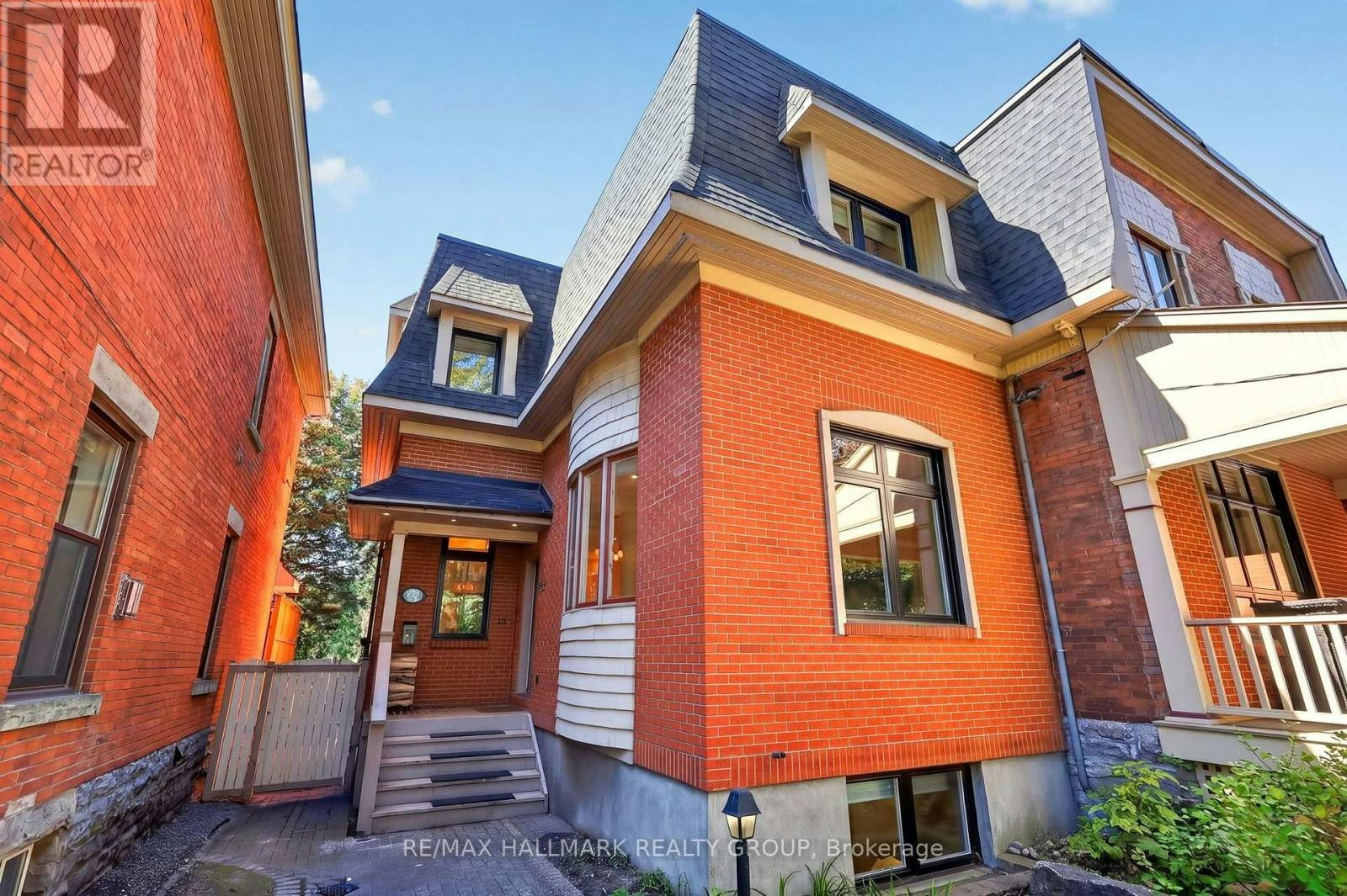 22 Ralph Street, Ottawa, ON, K1S 4A5