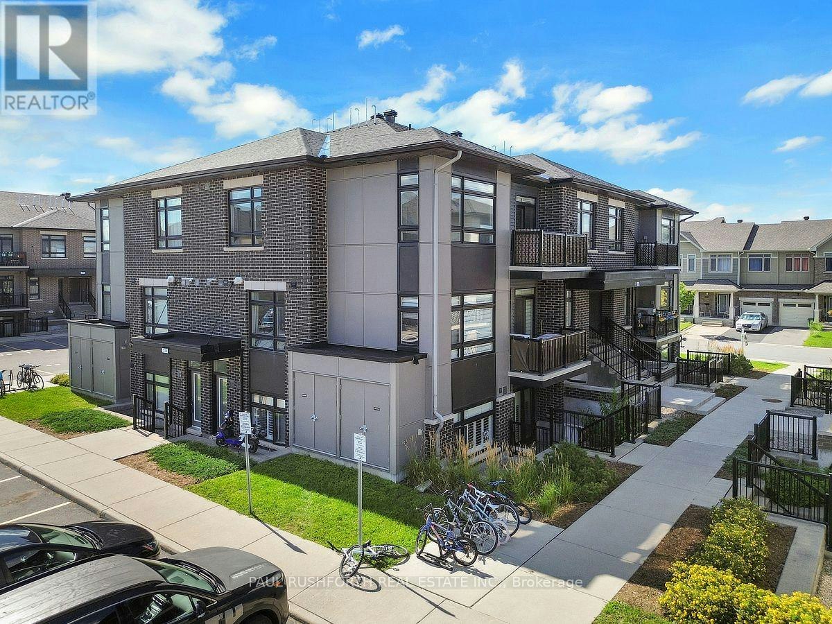 J-310 Tulum Crescent, Ottawa, ON, K2S 2Y4