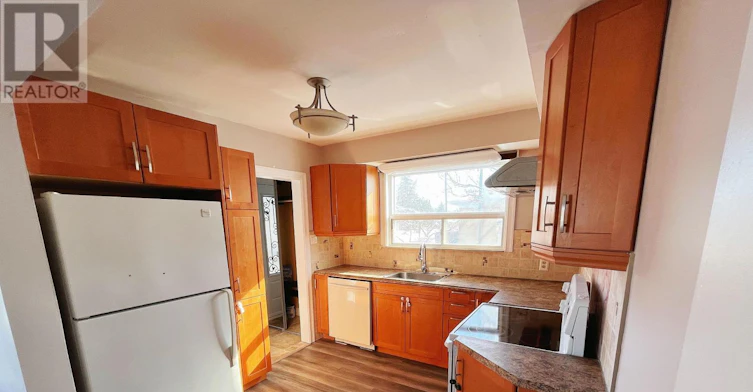382 Blue Grass Boulevard, Richmond Hill, ON, L4C 3H4 - 2
