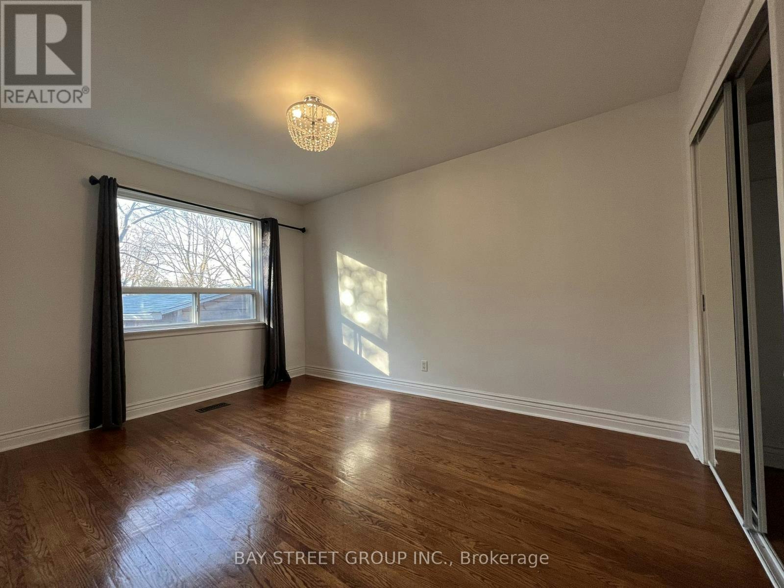 382 Blue Grass Boulevard, Richmond Hill, ON, L4C 3H4 - 4