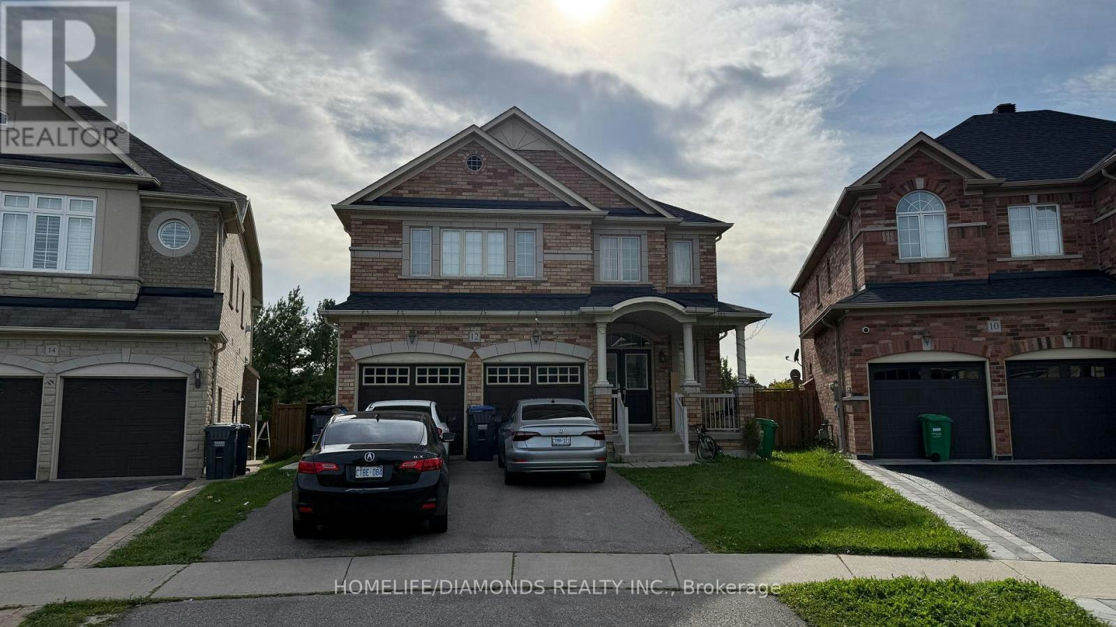 12 Oakhaven Road, Brampton, ON, L6P 2Y3 - 2