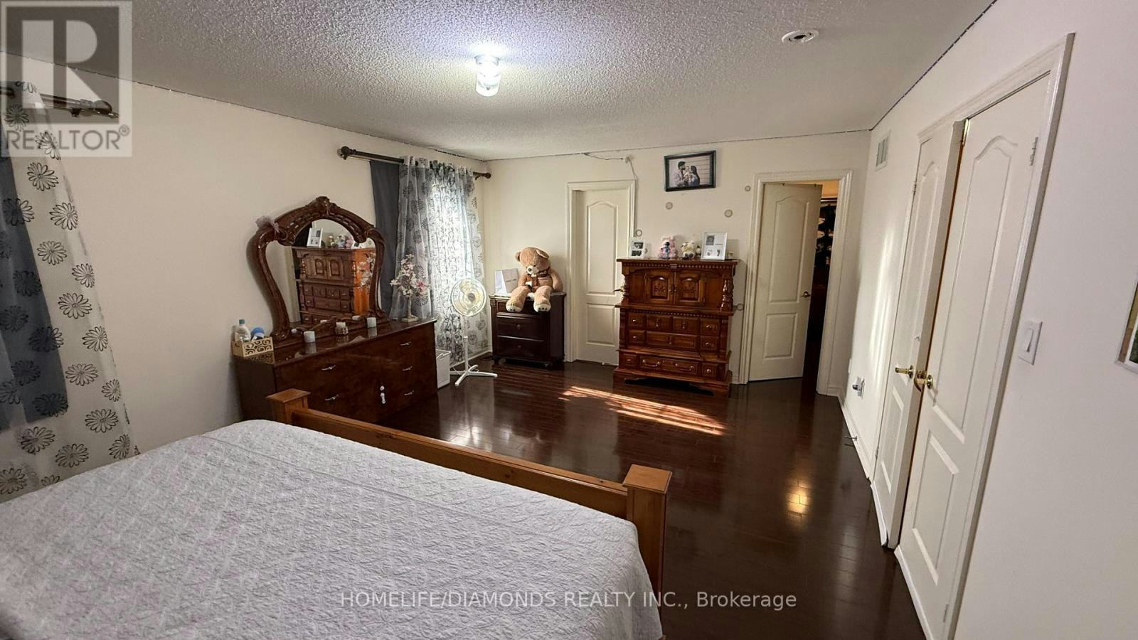 12 Oakhaven Road, Brampton, ON, L6P 2Y3 - 10