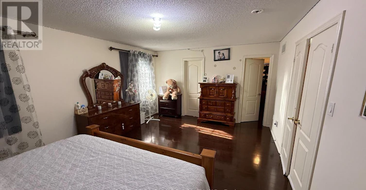 12 Oakhaven Road, Brampton, ON, L6P 2Y3 - 10