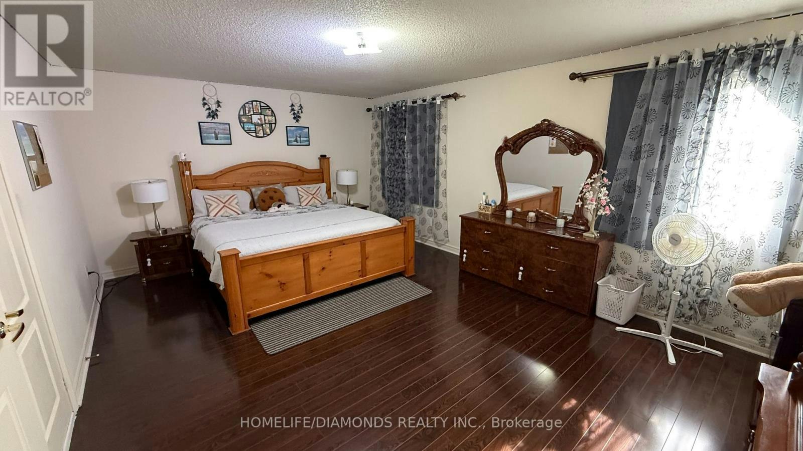 12 Oakhaven Road, Brampton, ON, L6P 2Y3 - 9