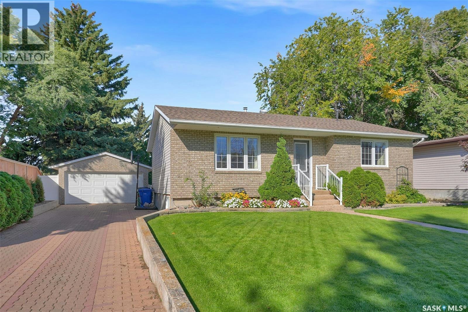 1616 Marshal Crescent, Moose Jaw, SK, S6H 3G6