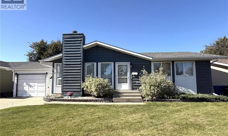 11033 Martin Crescent