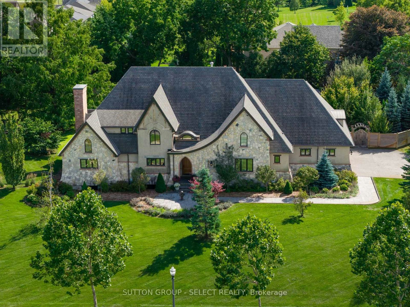 1039 Cherrygrove Drive, London, ON, N6K 5B2