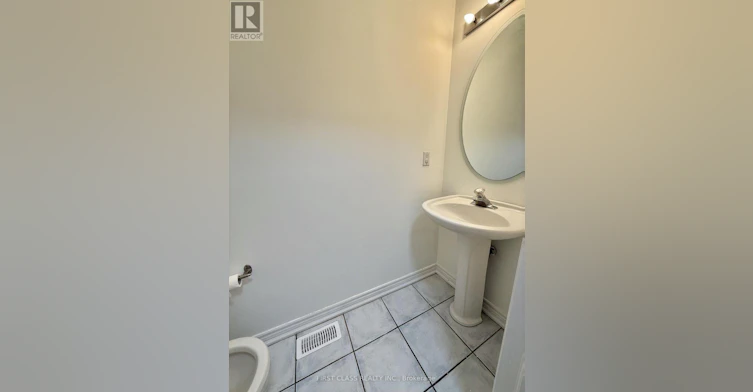 32D Oxford Street, Toronto, ON, M5T 1N9 - 7