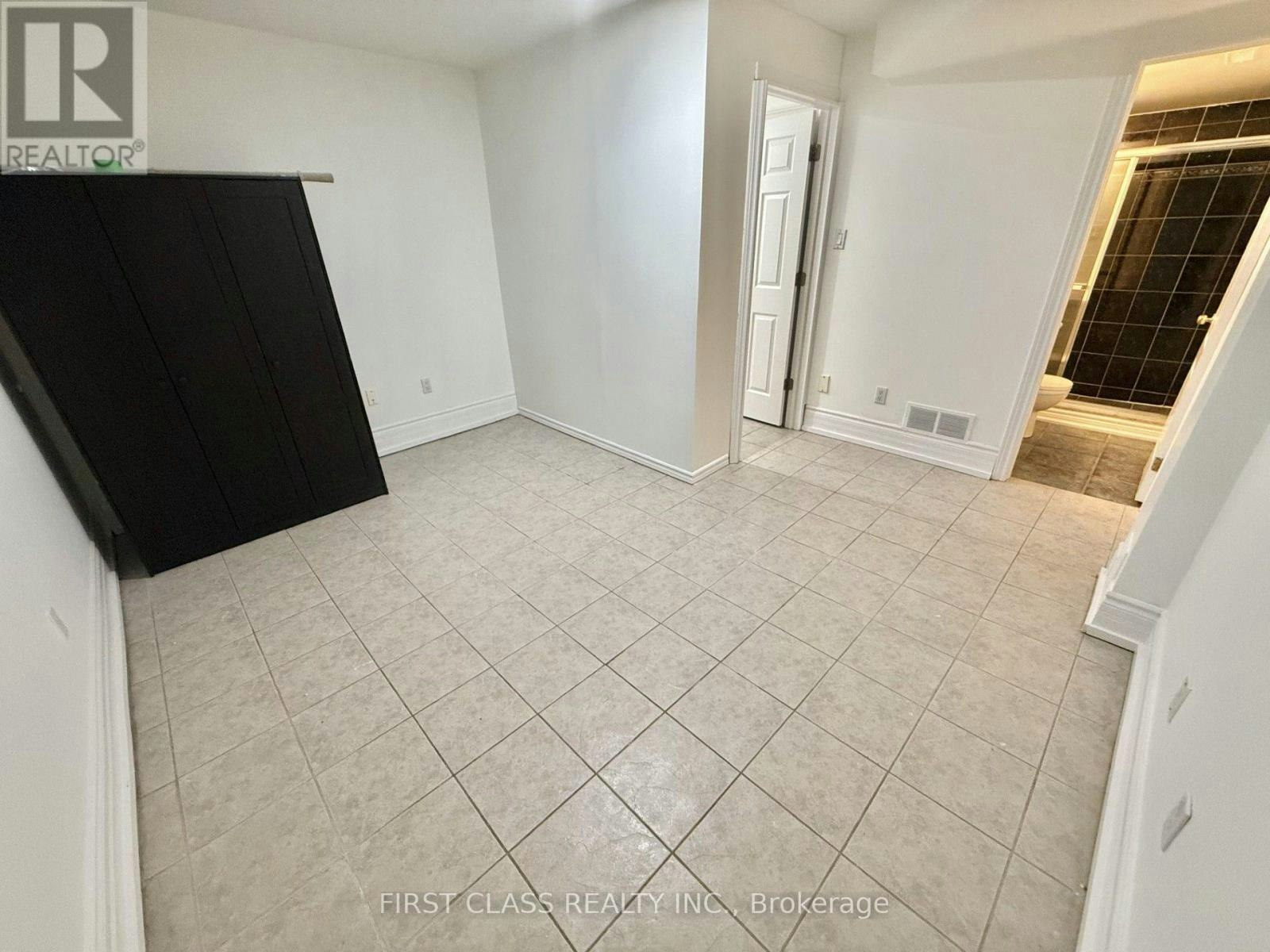 32D Oxford Street, Toronto, ON, M5T 1N9 - 26