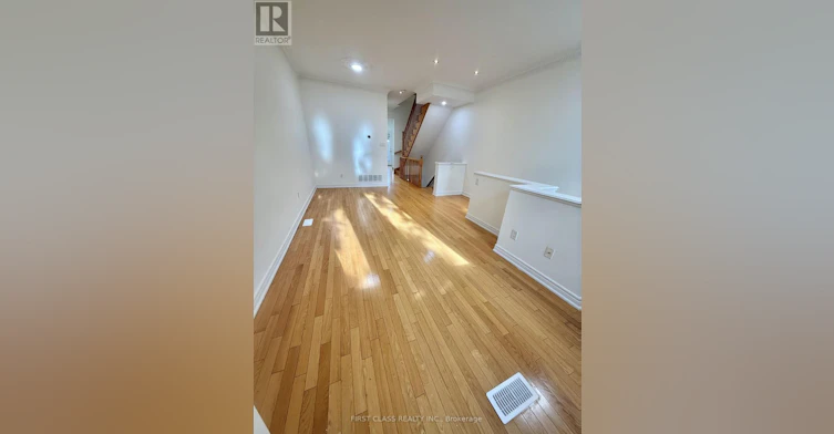 32D Oxford Street, Toronto, ON, M5T 1N9 - 5