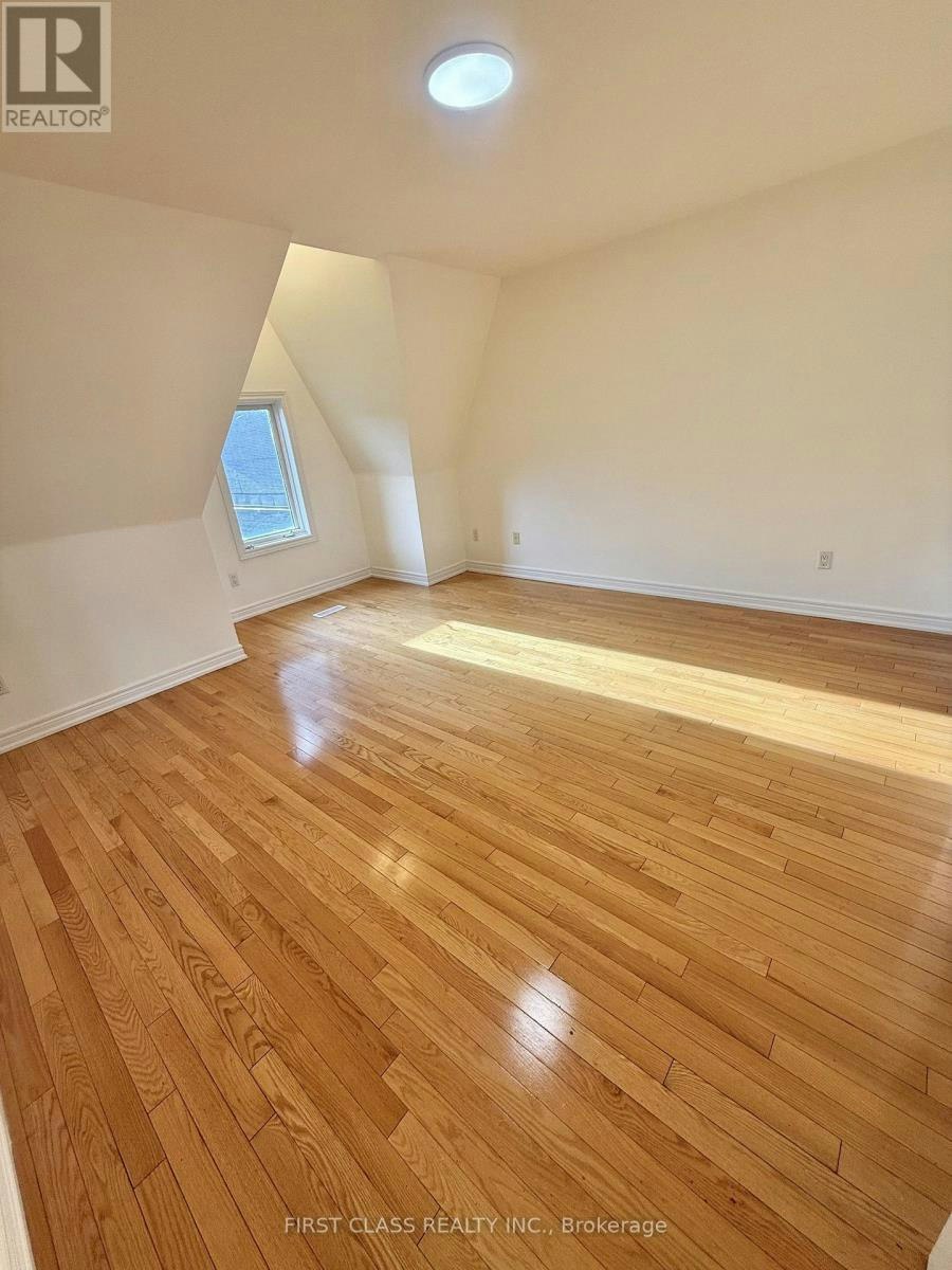 32D Oxford Street, Toronto, ON, M5T 1N9 - 19