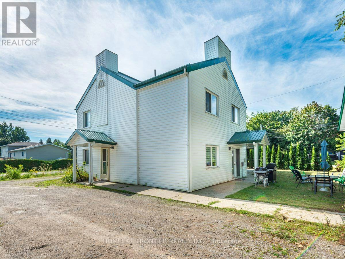 4-1015 Arnold Street, Innisfil, ON, L0L 1C0 - 2