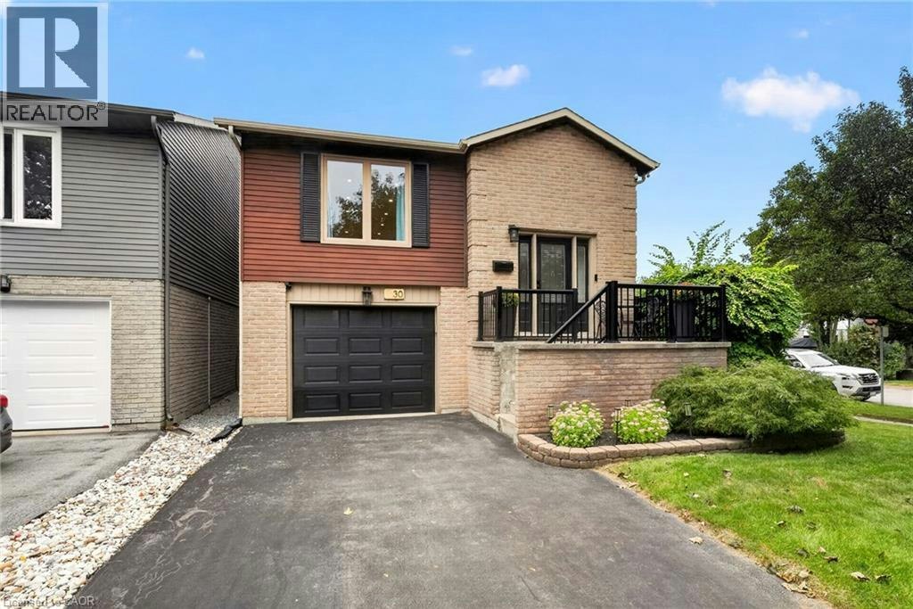 30 Bayview Drive, Grimsby, ON, L3M 4Z6