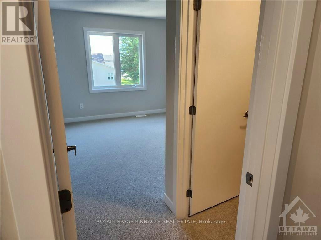 271 Falsetto Street, Ottawa, ON, K1W 0S4 - 18