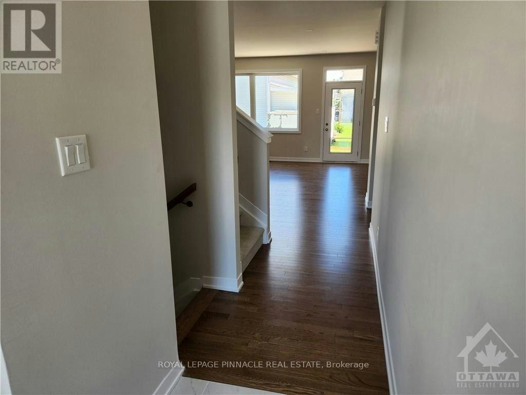 271 Falsetto Street, Ottawa, ON, K1W 0S4 - 2