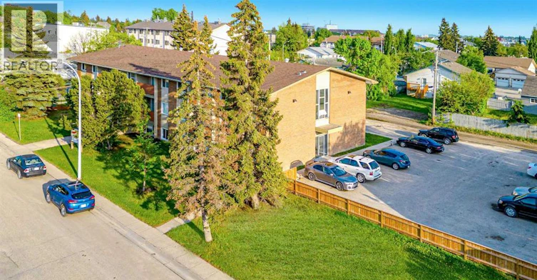 10105 107 Avenue, Grande Prairie, AB, T8V 1M1 - 10