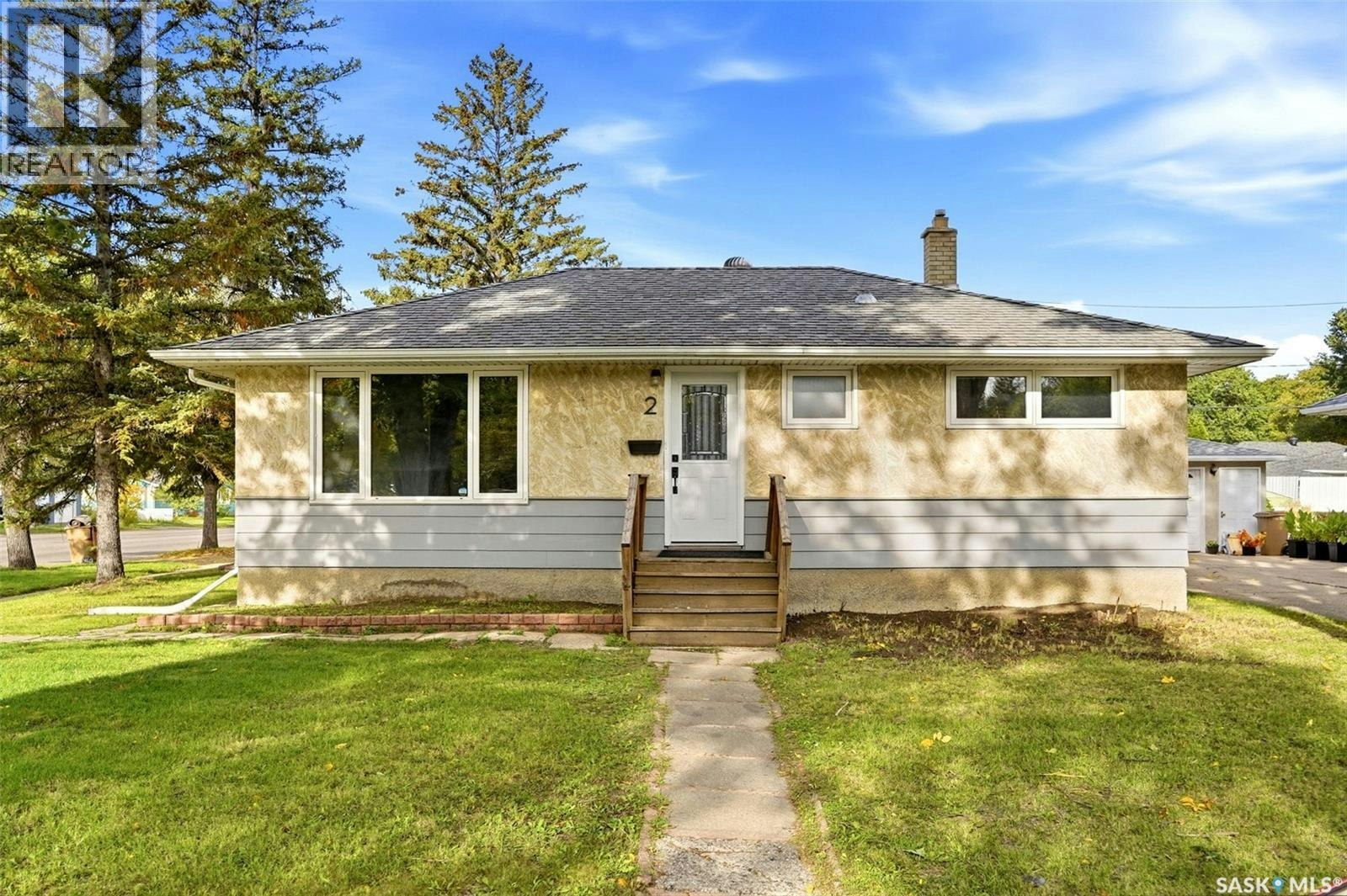2 Sampson Place, Regina, SK, S4R 4R4