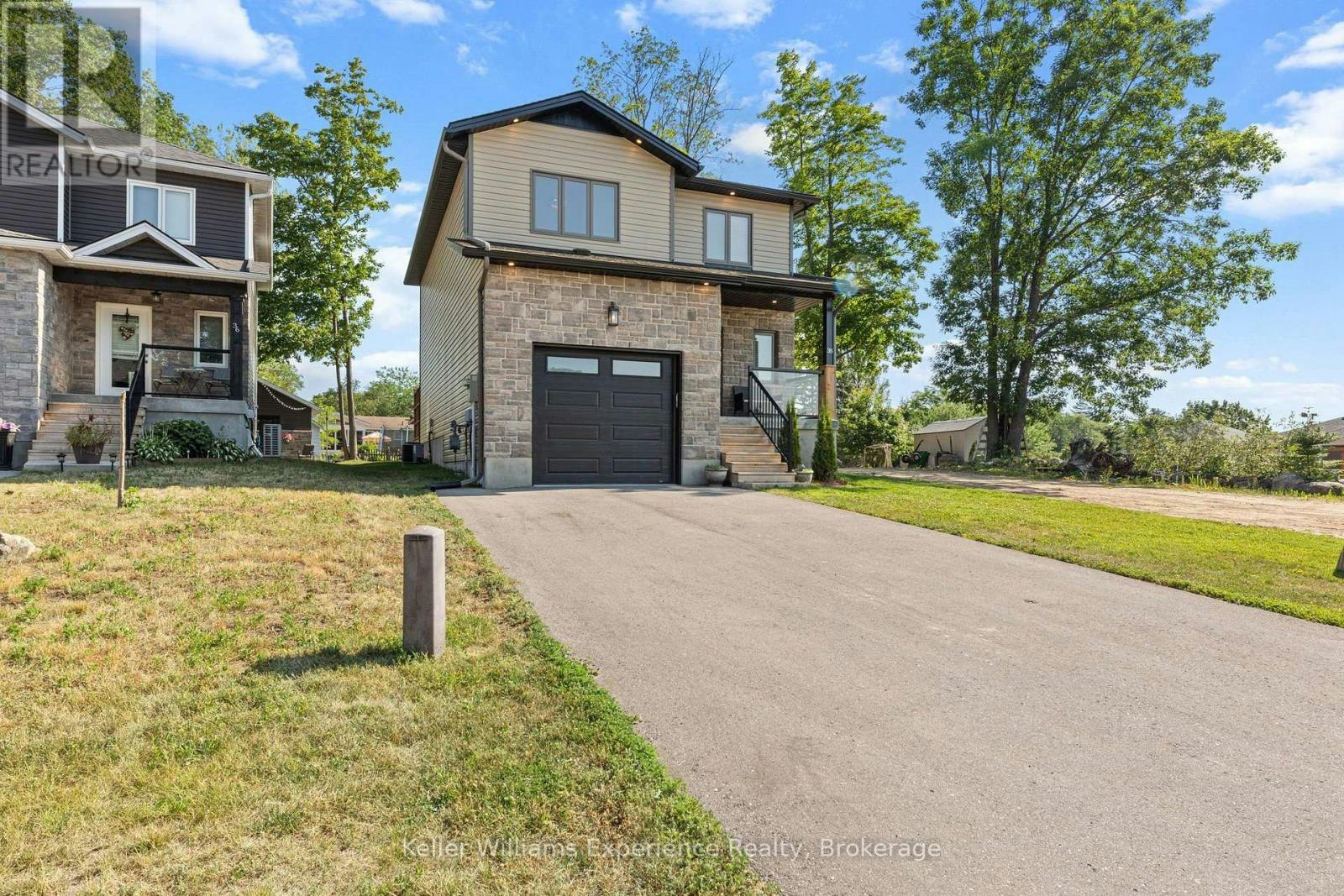 38 Payette Drive, Penetanguishene, ON, L9M 1H5
