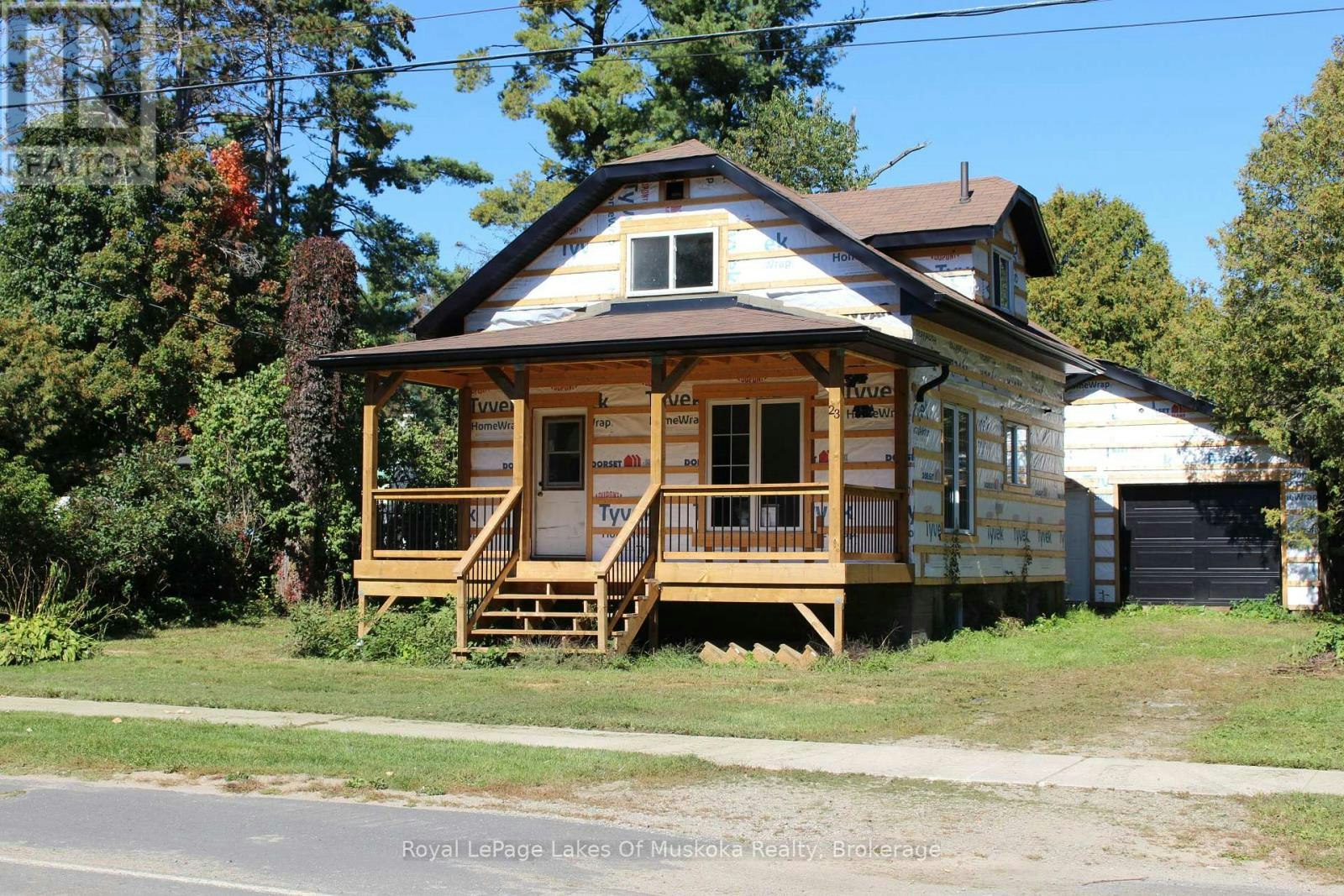 23 Bridge Street, Lake of Bays, ON, P0B 1A0
