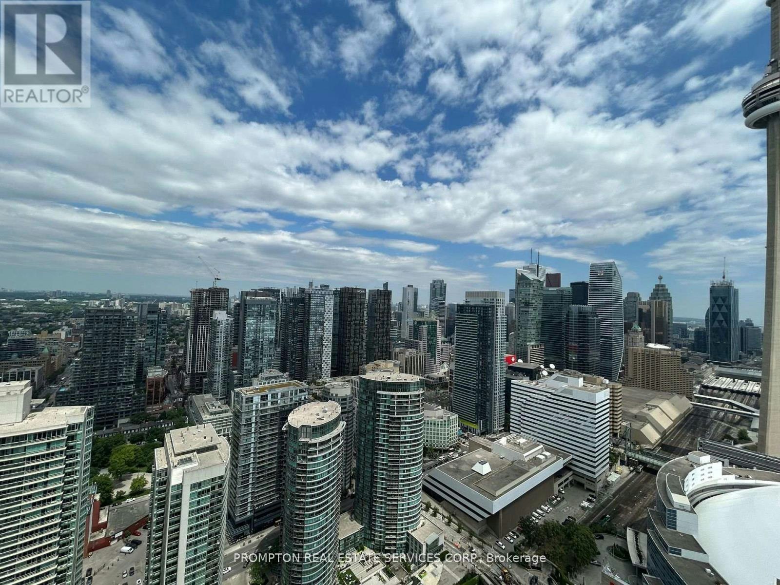 5212-1 Concord Cityplace Way, Toronto, ON, M5V 0X3 - 10