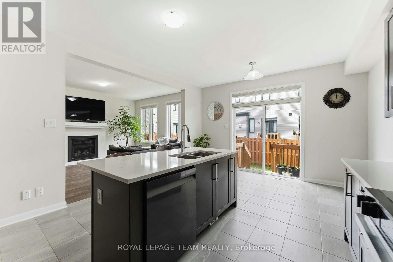 332 Elsie Macgill Walk, Ottawa, ON, K2W 0K7 - 15