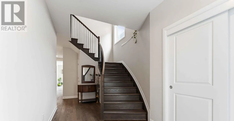 332 Elsie Macgill Walk, Ottawa, ON, K2W 0K7 - 2