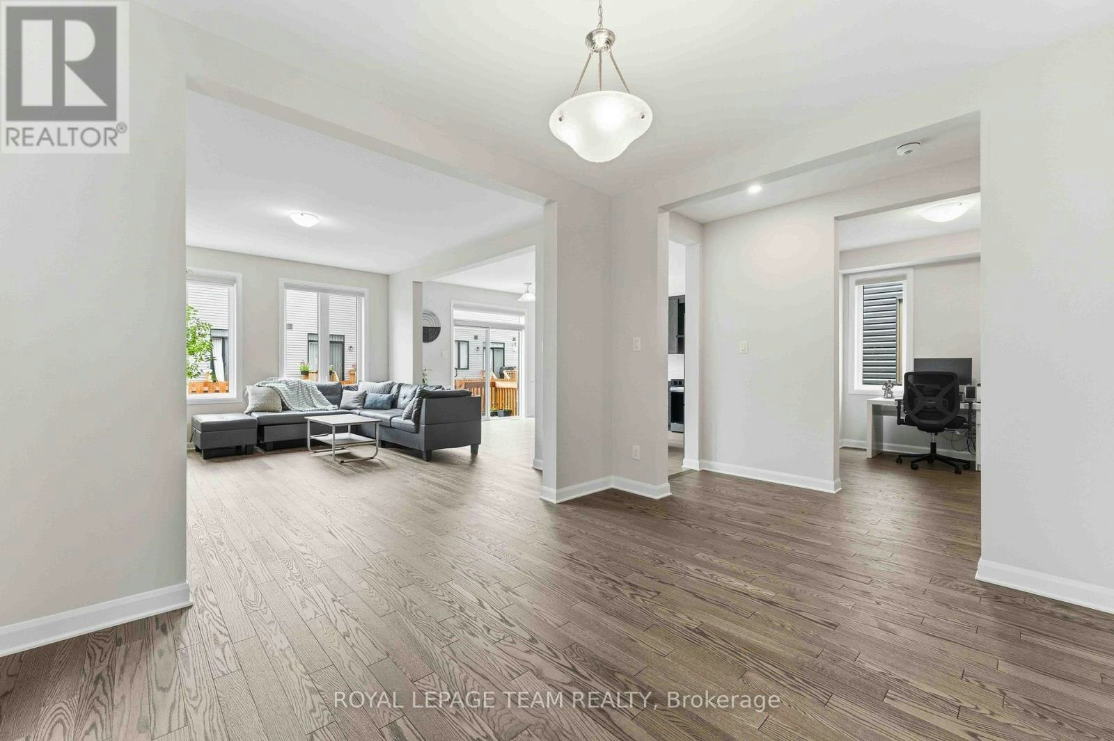 332 Elsie Macgill Walk, Ottawa, ON, K2W 0K7 - 9