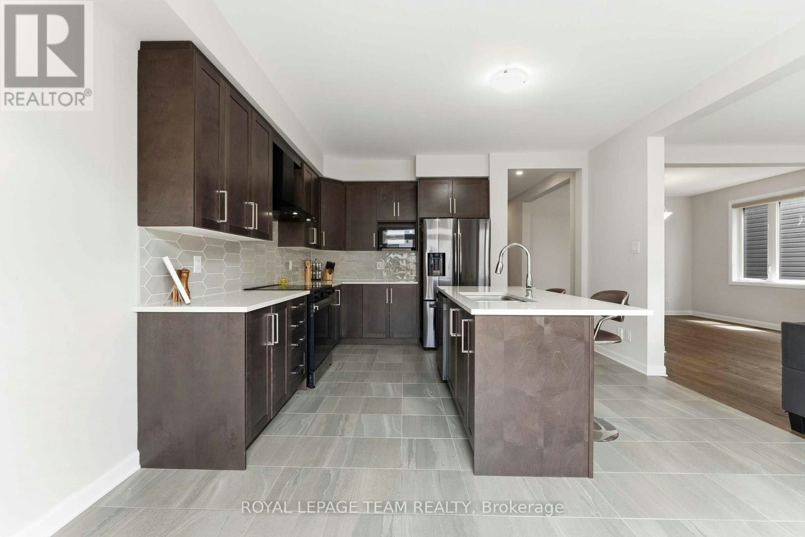 332 Elsie Macgill Walk, Ottawa, ON, K2W 0K7 - 17