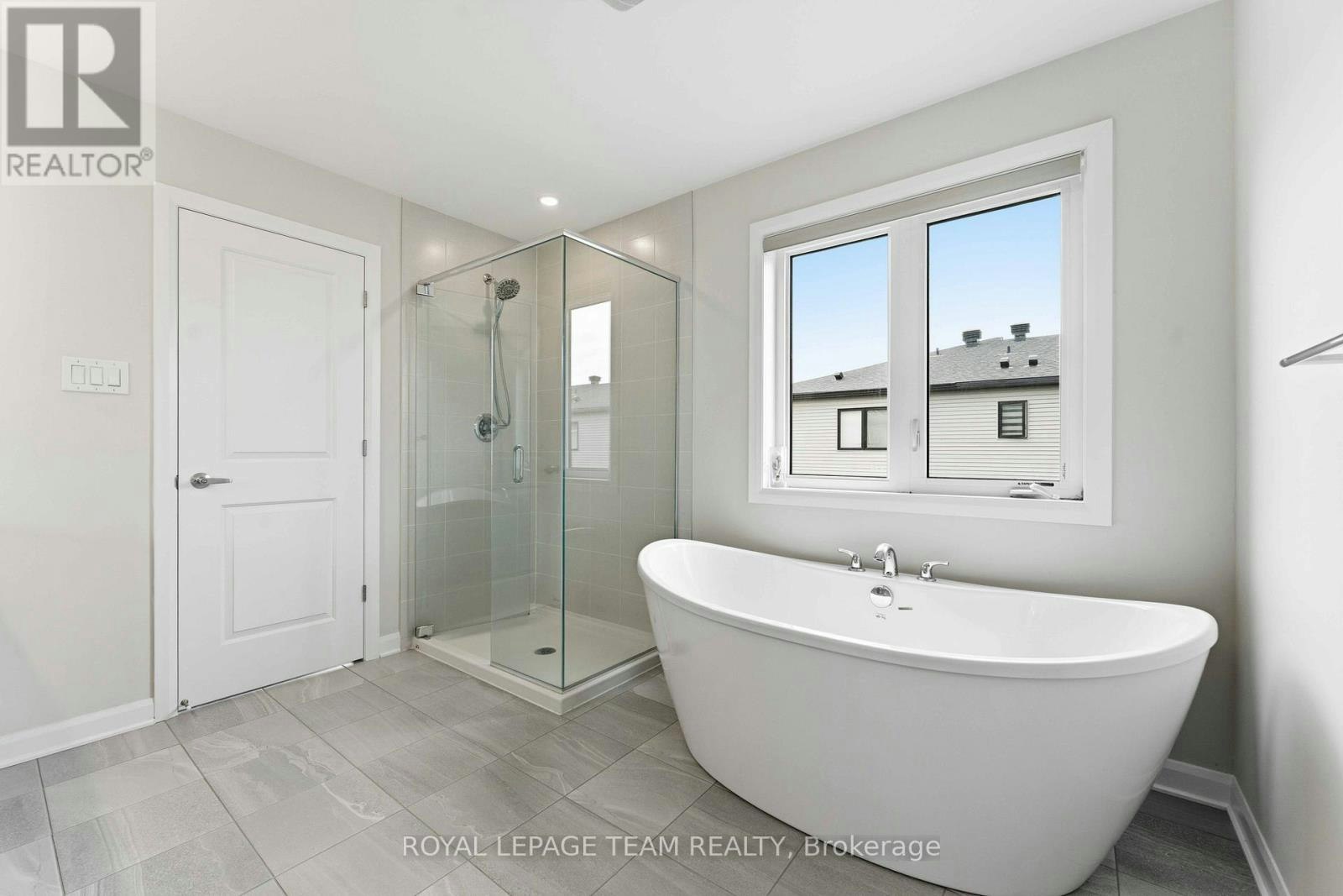332 Elsie Macgill Walk, Ottawa, ON, K2W 0K7 - 28