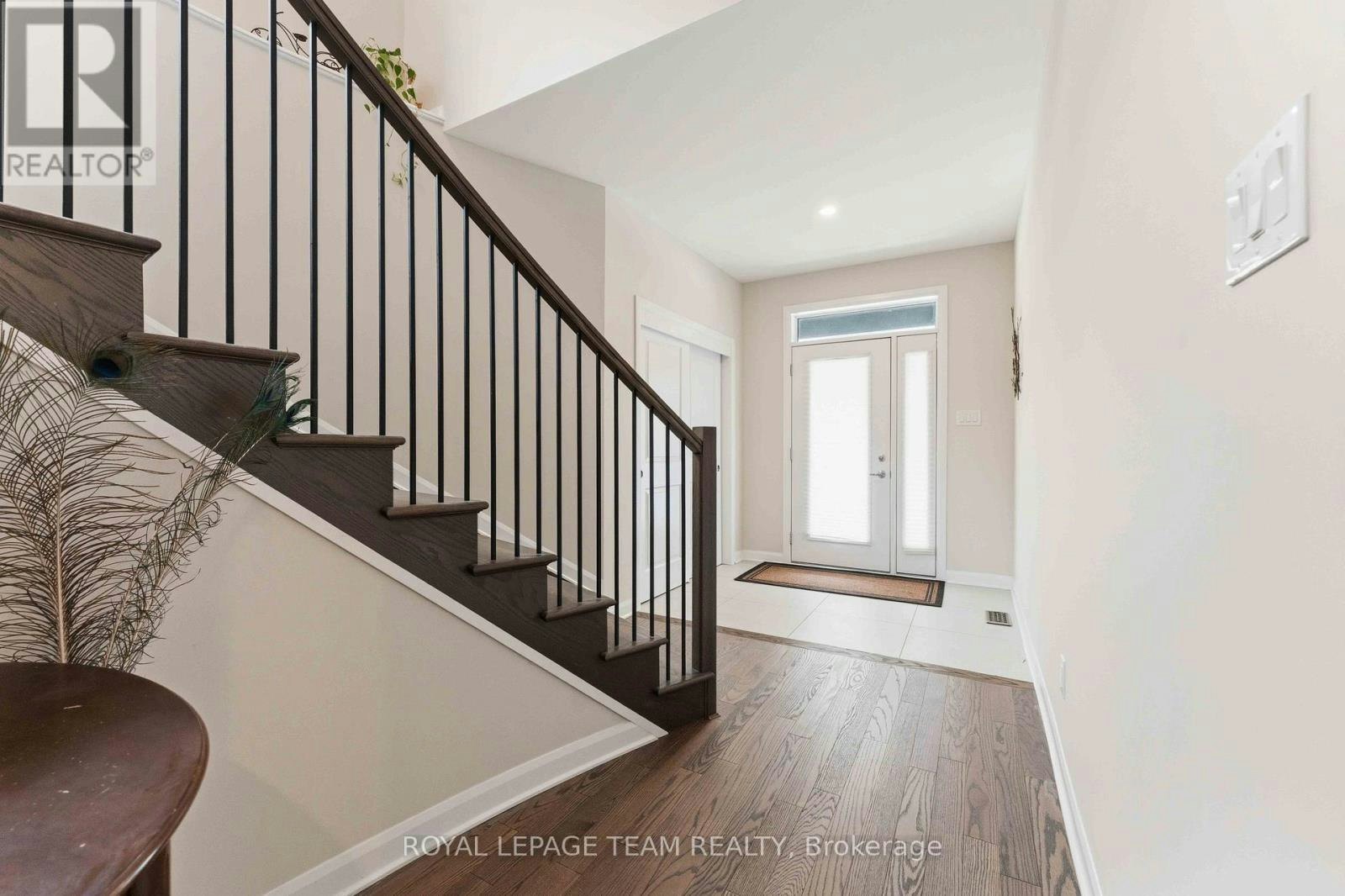 332 Elsie Macgill Walk, Ottawa, ON, K2W 0K7 - 3