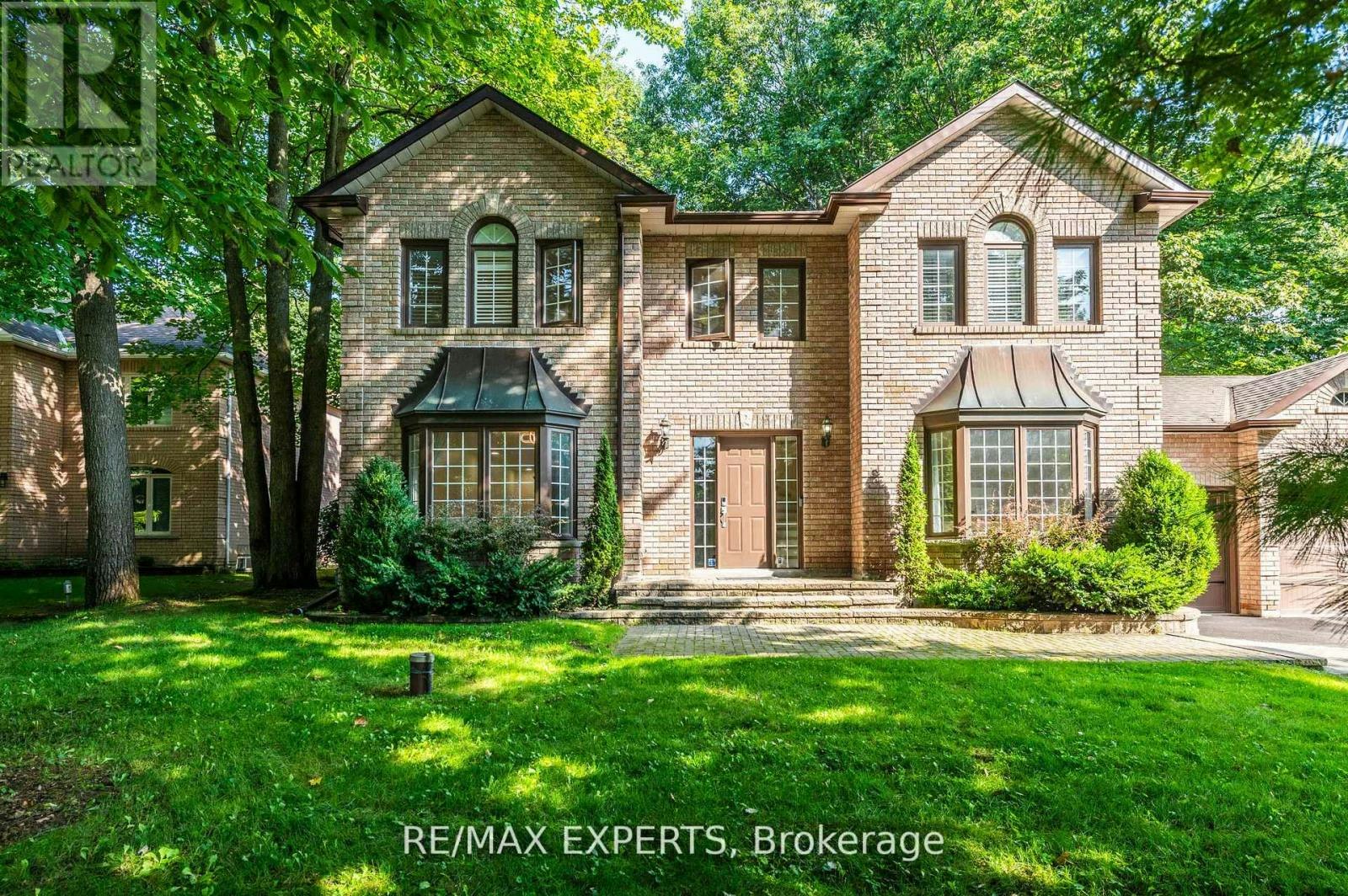 14 Alana Drive, Springwater, ON, L9X 0S2