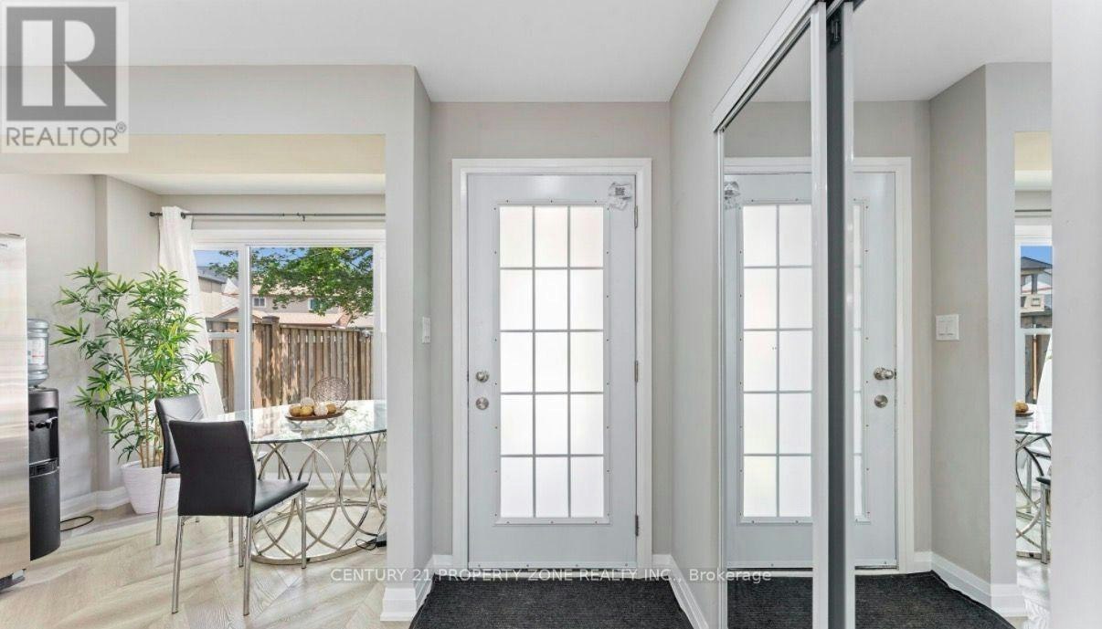 4 Borden Hill Court, Brampton, ON, L6S 3K7 - 2