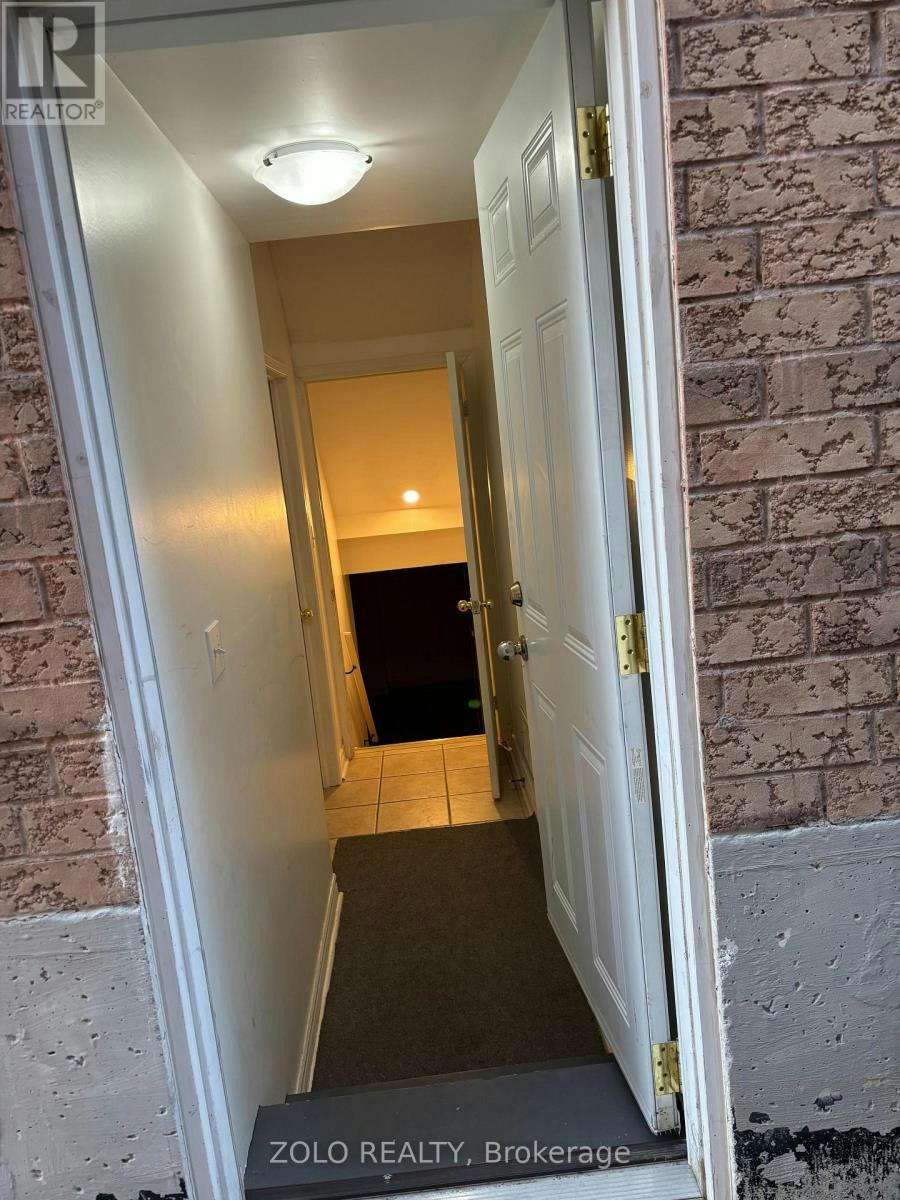 3242 Scotch Pine Gate, Mississauga, ON, L5N 7N1 - 4