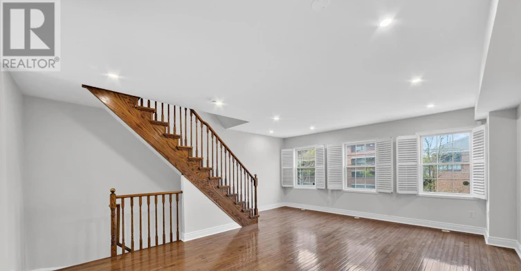 TH10-3076 Lake Shore Boulevard W, Toronto, ON, M8V 1K3 - 10