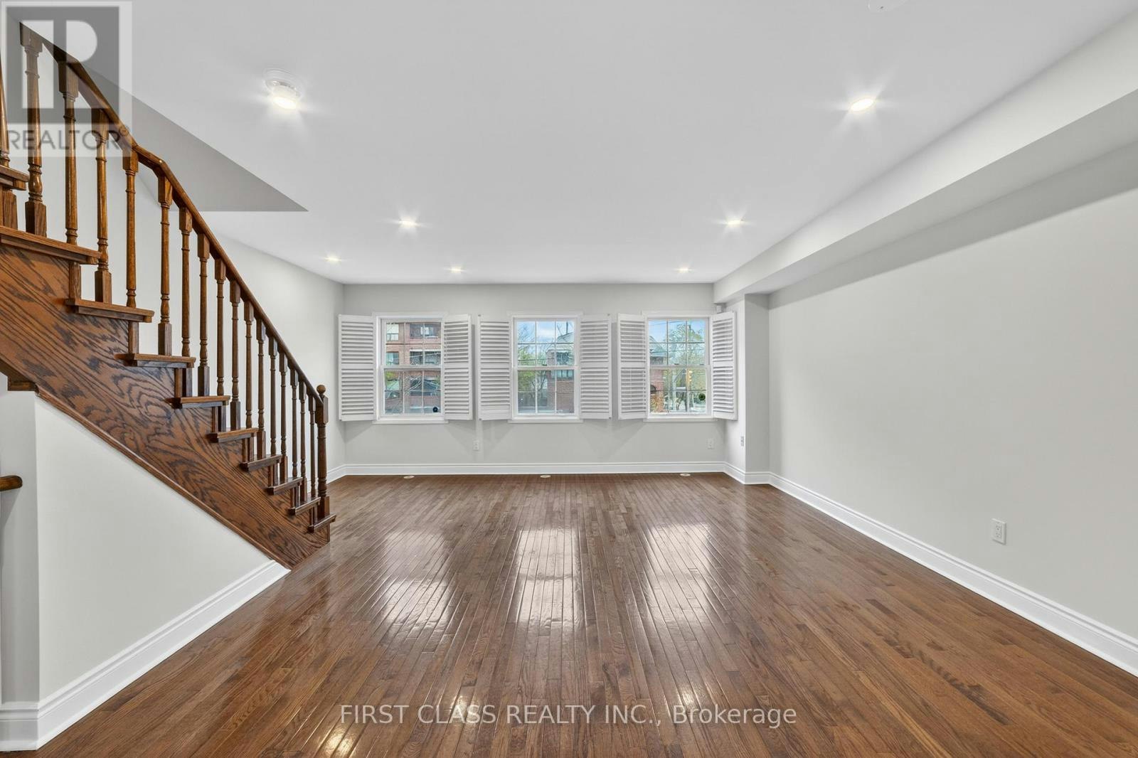 TH10-3076 Lake Shore Boulevard W, Toronto, ON, M8V 1K3 - 13