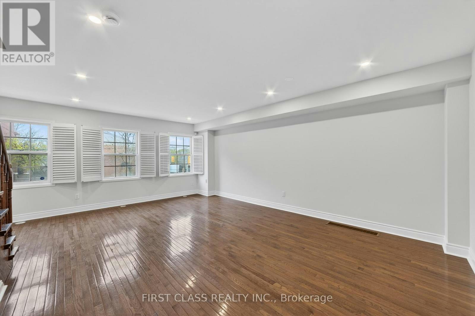TH10-3076 Lake Shore Boulevard W, Toronto, ON, M8V 1K3 - 9