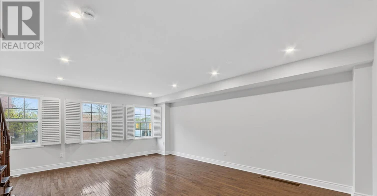 TH10-3076 Lake Shore Boulevard W, Toronto, ON, M8V 1K3 - 9
