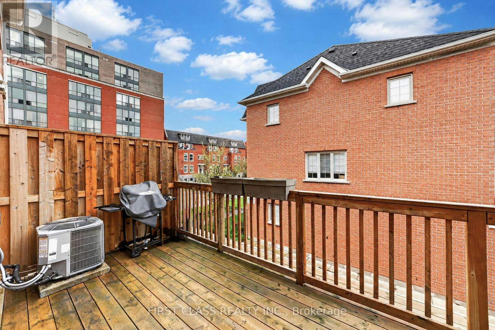 TH10-3076 Lake Shore Boulevard W, Toronto, ON, M8V 1K3 - 32