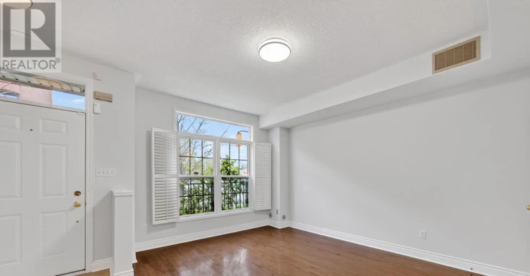 TH10-3076 Lake Shore Boulevard W, Toronto, ON, M8V 1K3 - 6