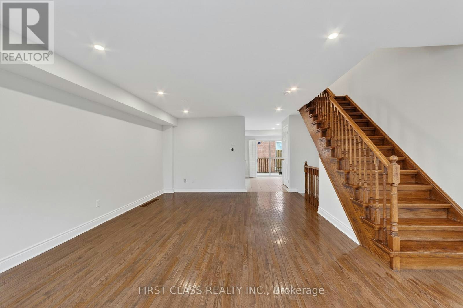 TH10-3076 Lake Shore Boulevard W, Toronto, ON, M8V 1K3 - 14