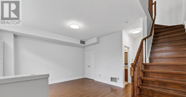 TH10-3076 Lake Shore Boulevard W, Toronto, ON, M8V 1K3 - 2