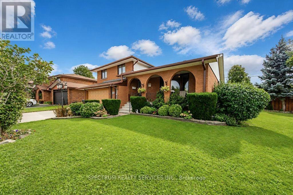 16 Burin Court, Toronto, ON, M9C 4Y3
