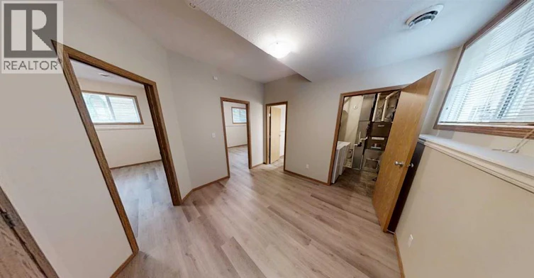 B-9901 109 Avenue, Grande Prairie, AB, T8V 1R7 - 8