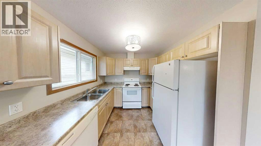 B-9901 109 Avenue, Grande Prairie, AB, T8V 1R7 - 4