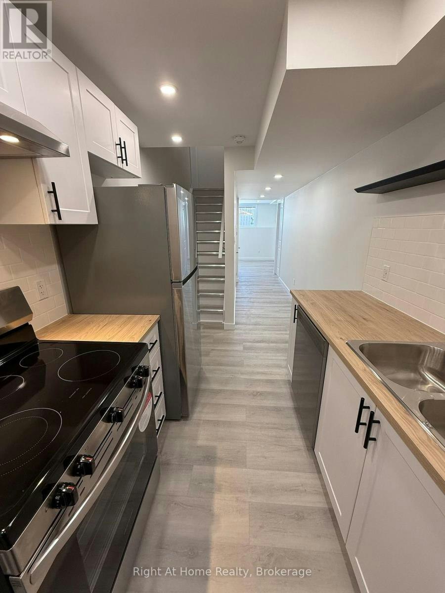 LOWER-245 Benninger Drive, Kitchener, ON, N2E 0K1 - 3