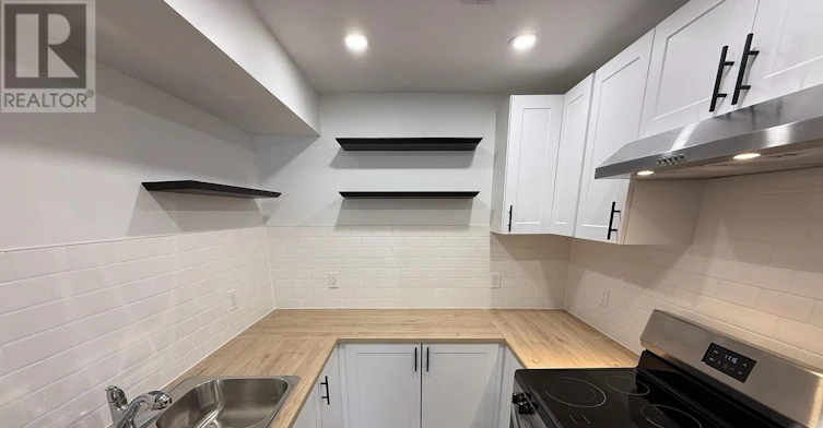 LOWER-245 Benninger Drive, Kitchener, ON, N2E 0K1 - 2