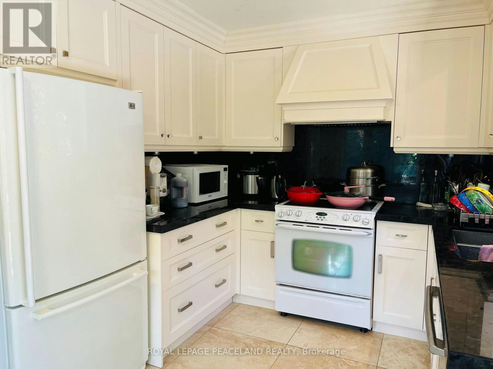 1A-719 Old Bathurst Street, King, ON, L3X 3A6 - 7