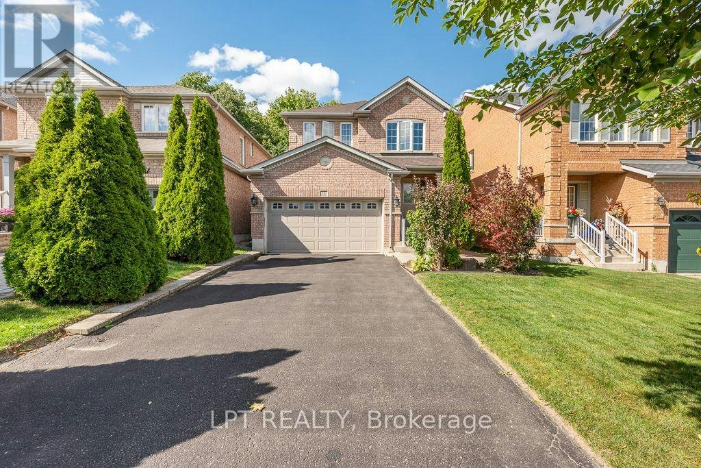 16 Oak Gardens Court, Brampton, ON, L6R 2Y6