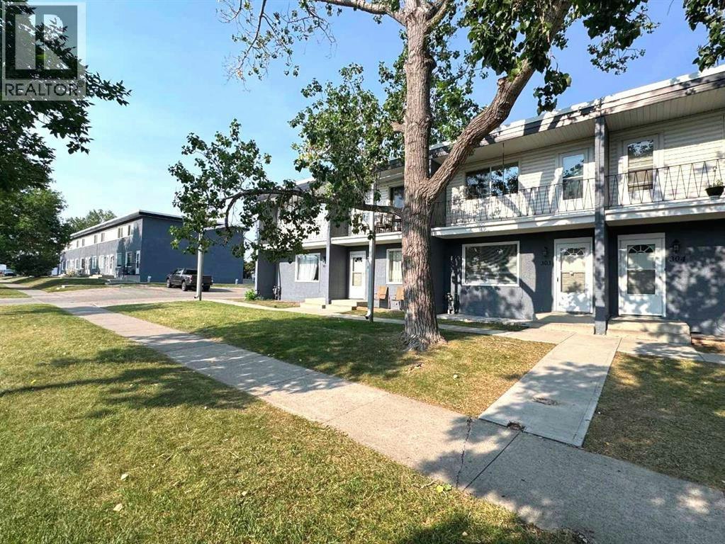 303-2211 19 Street NE, Calgary, AB, T2E 4Y5